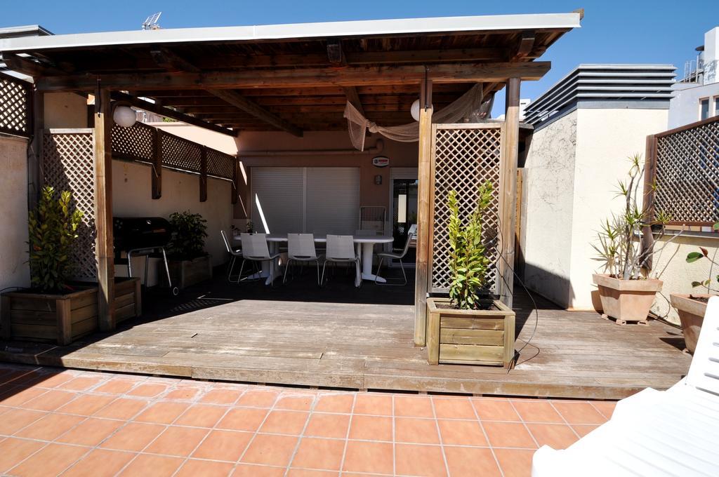 Apartament Duplex Llaverias リョレート・デ・マル エクステリア 写真